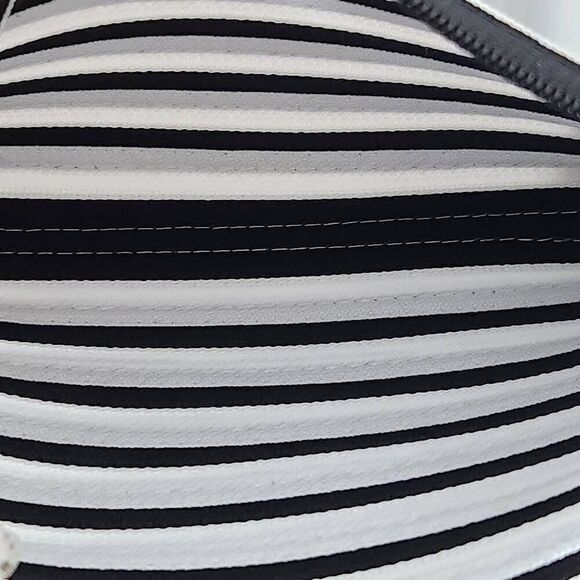 Tirolls zipper crossbody bag black white purse - Picture 7 of 8